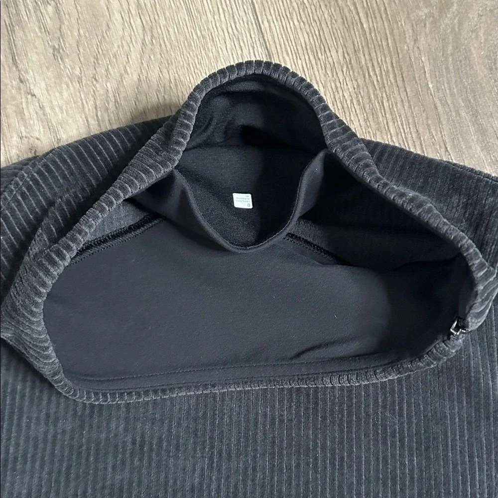 Lululemon Scuba High Rise Mini Skirt Velvet Cord Dark Gray Size‎ 0